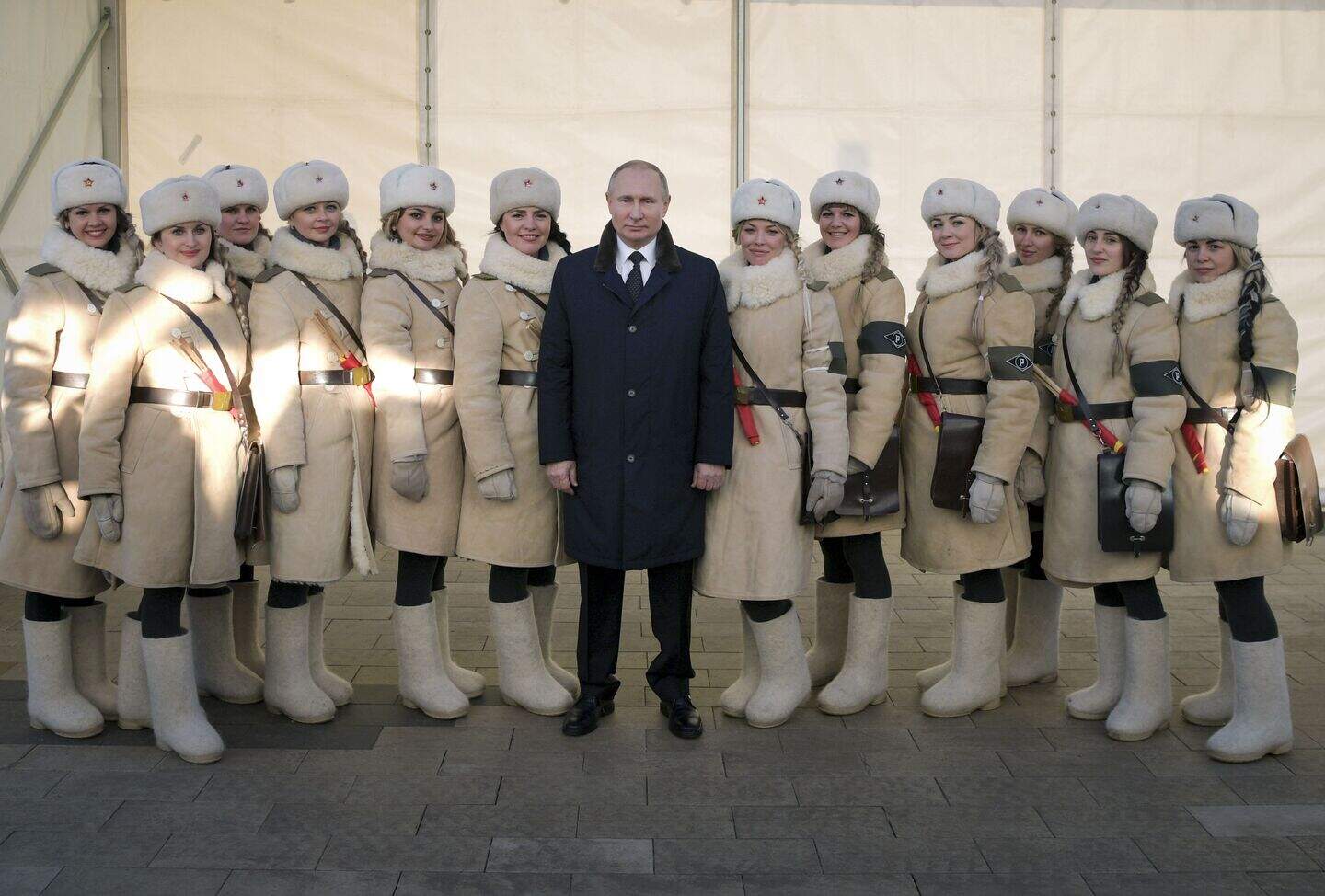 Vladimir Putin marks 75th anniversary of Soviet Union’s Stalingrad ...