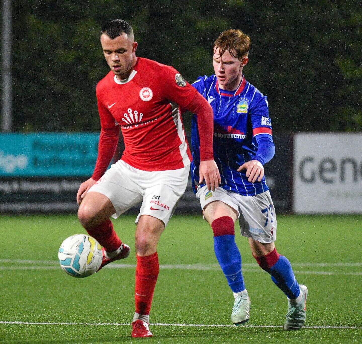 Larne’s late show over youthful Linfield breathes new life into race ...