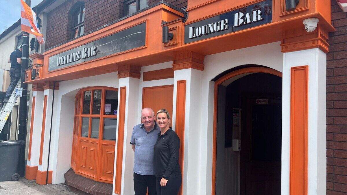 Devlin’s Bar: Co Armagh pub paints town orange in support of Orchard ...