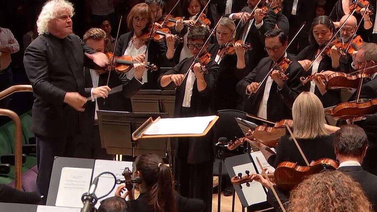 London Symphony Orchestra perform national anthem in tribute to the ...