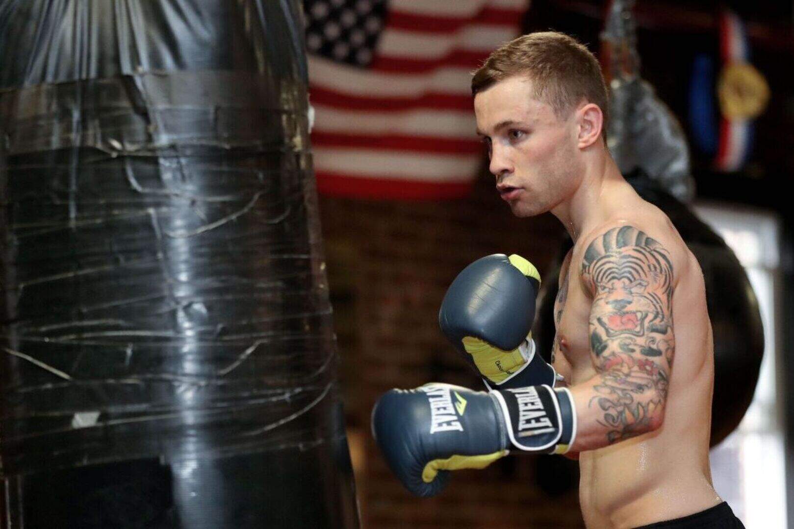 Frampton v Santa Cruz - Carl makes history to become WBA featherweight ...