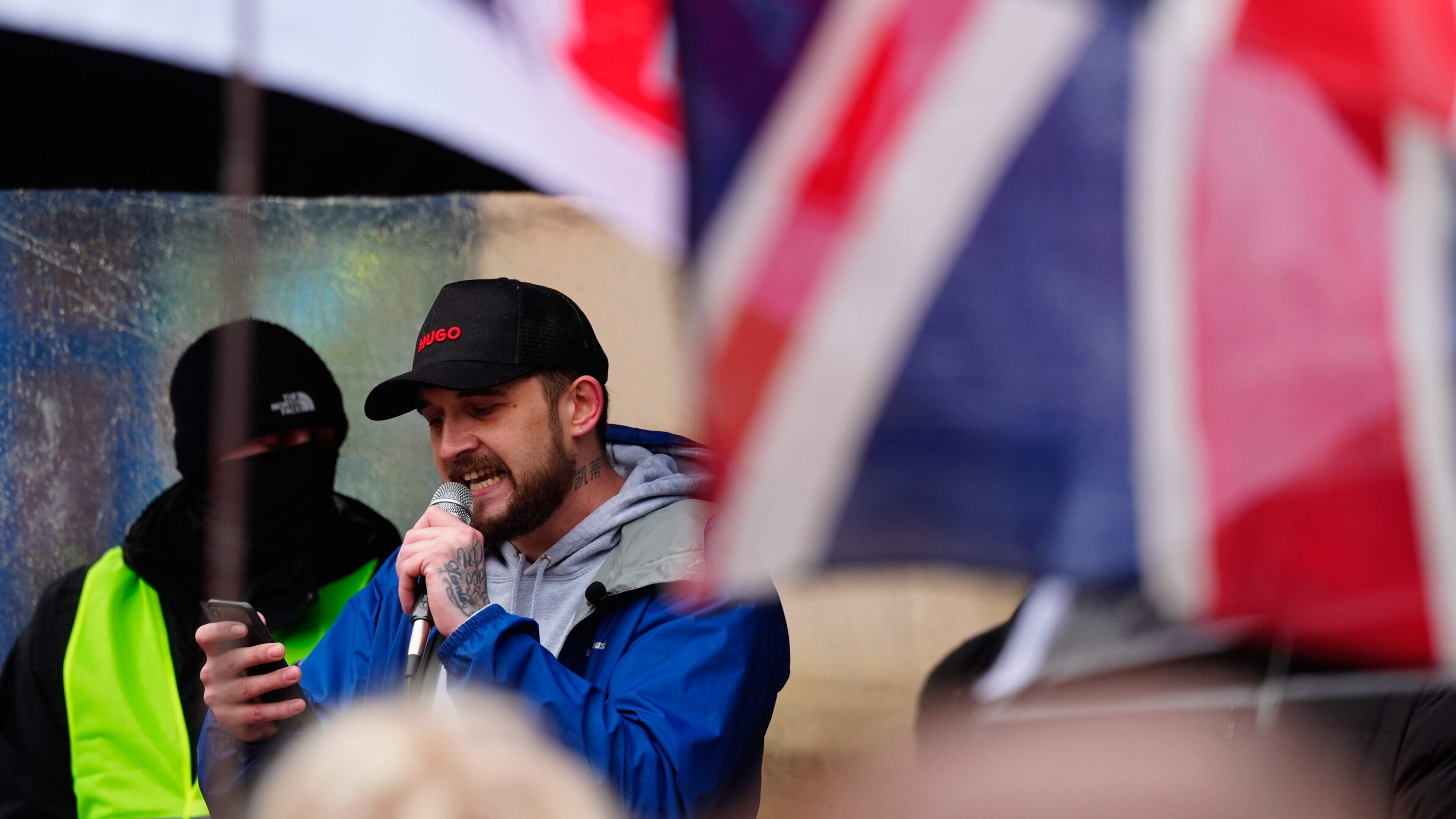 Convicted loyalist claims Ireland is ‘on brink of collapse with migrants’ at far-right rally