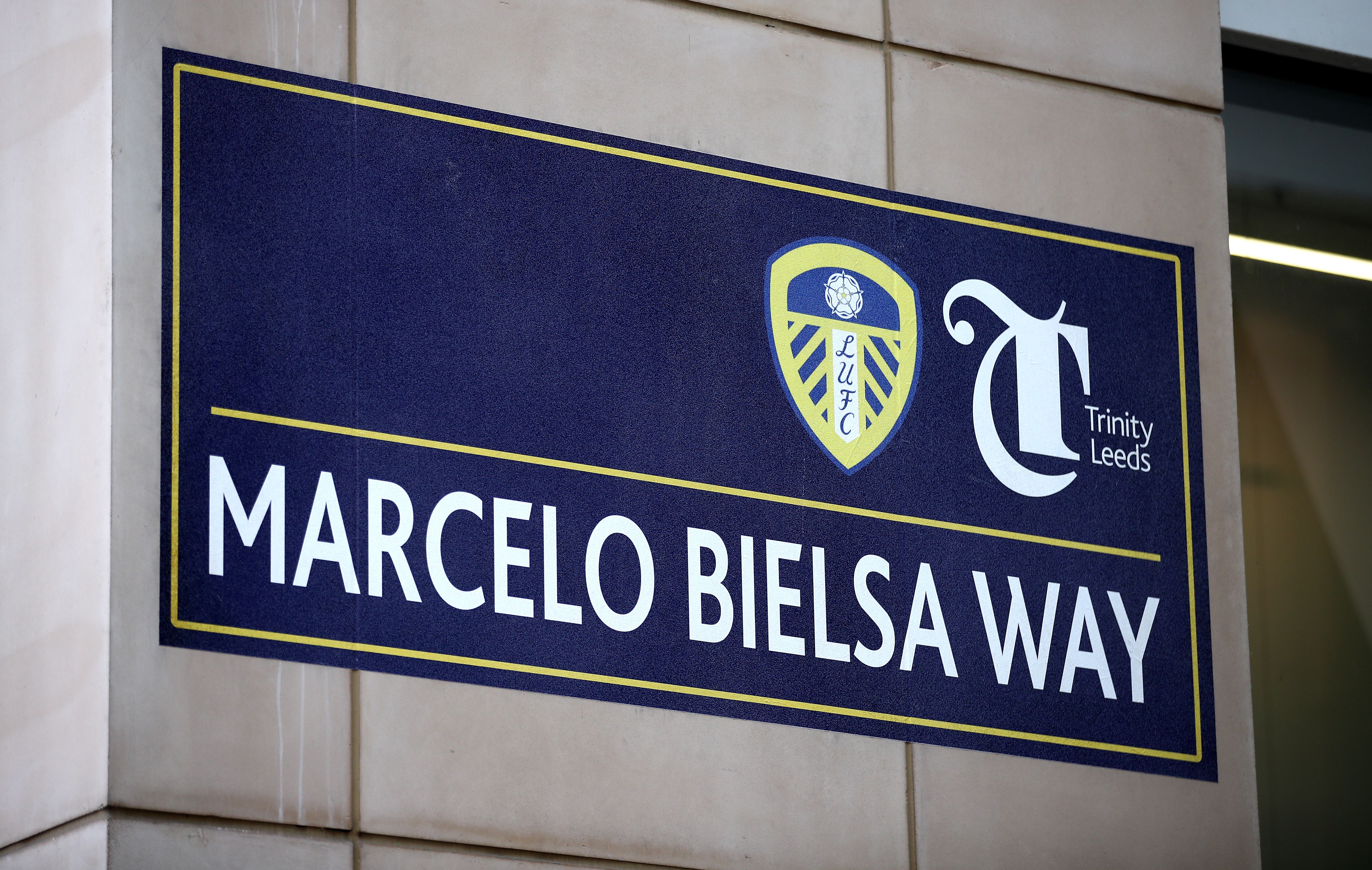 Marcelo Bielsa commits to Premier League campaign with promoted Leeds ...