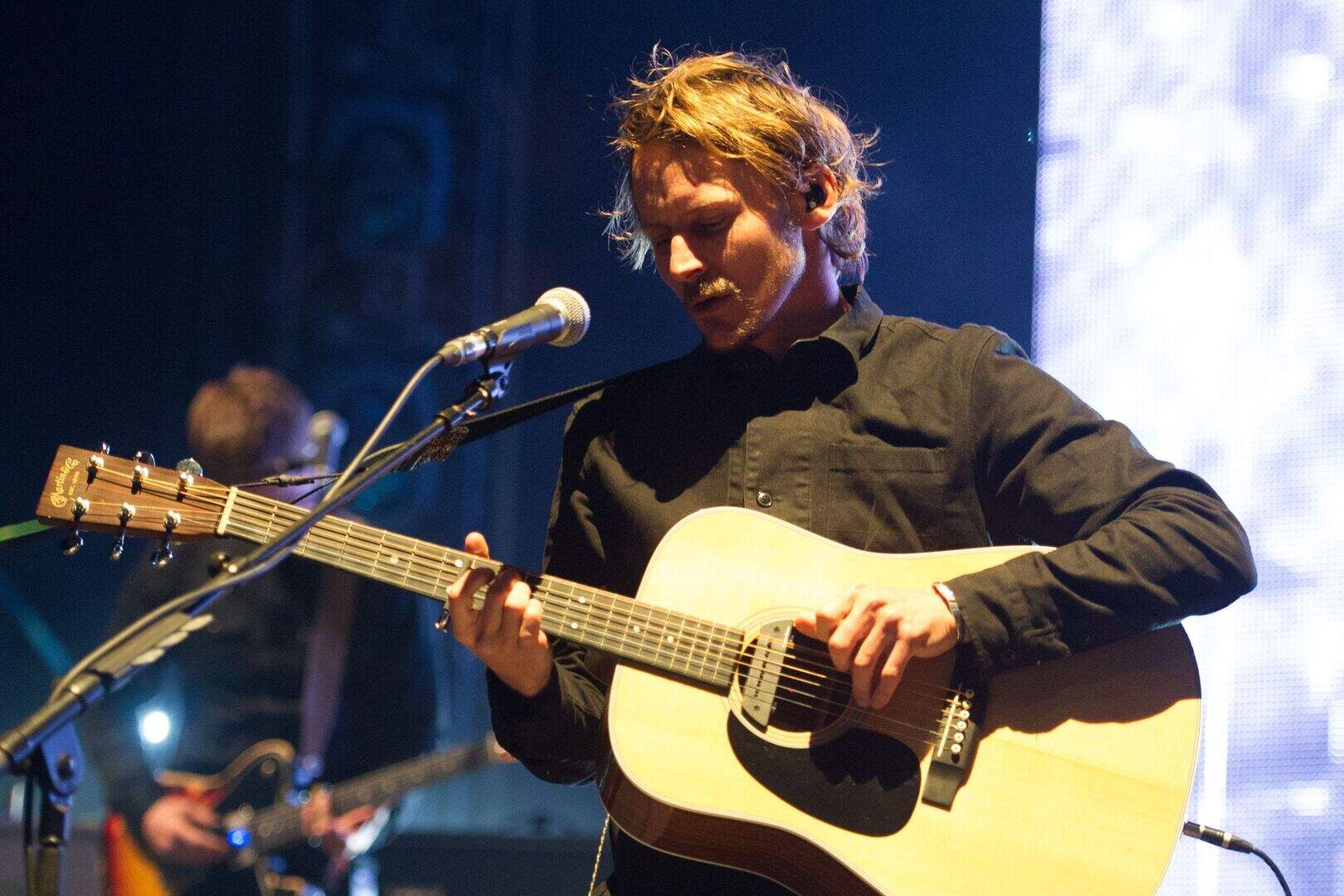 Could Ben Howard knock The Greatest Showman from the chart top spot ...