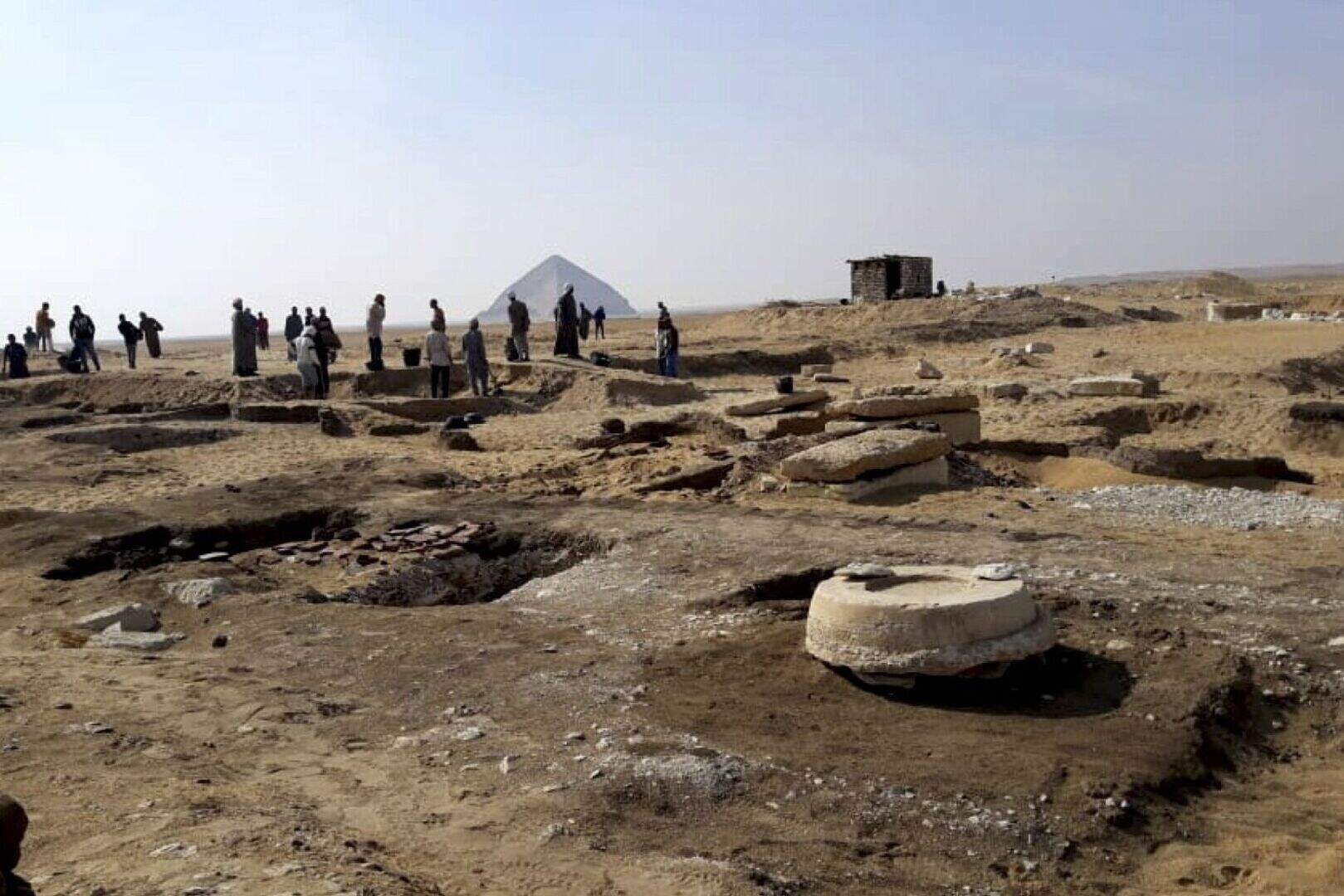 Archaeologists discover ancient mummies south of Cairo | Belfast Telegraph