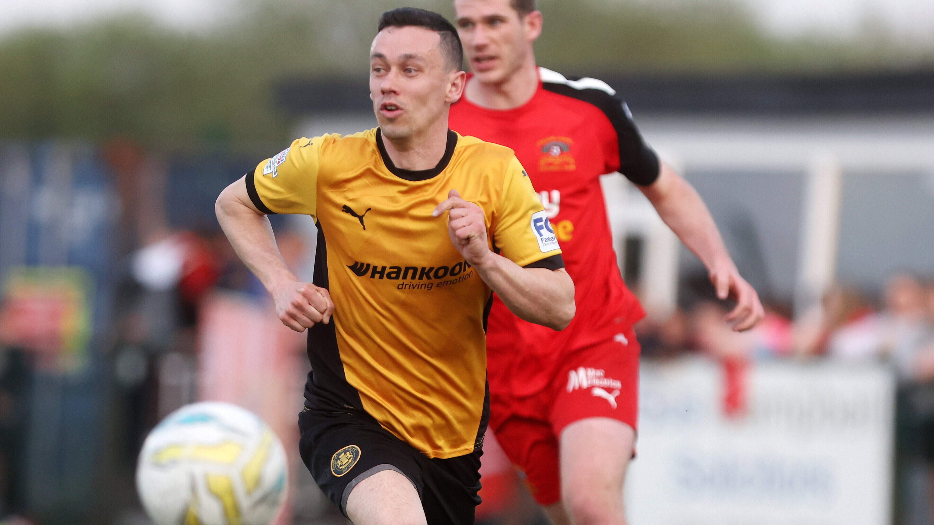 Carrick Rangers manager Stephen Baxter urges Irish League legend to shelve retirement plans again
