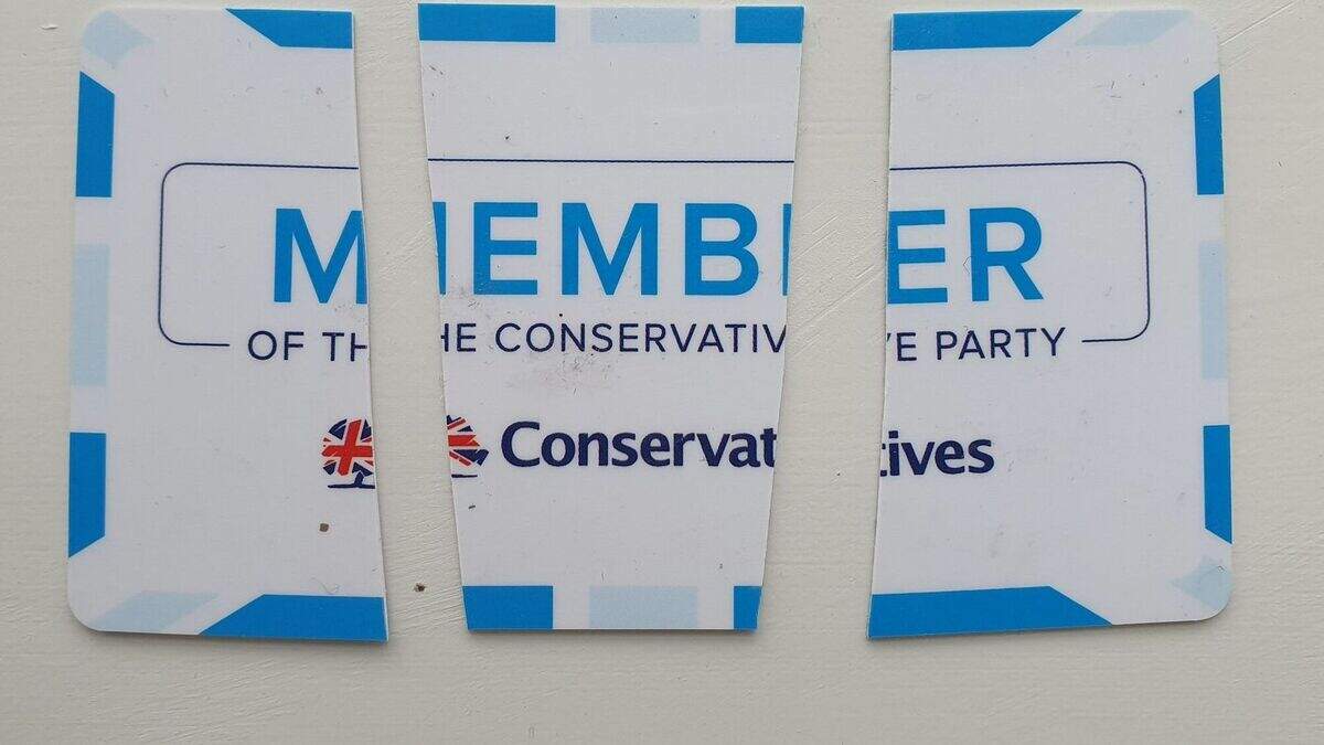 Tory backlash over mandatory face coverings for England’s shoppers ...