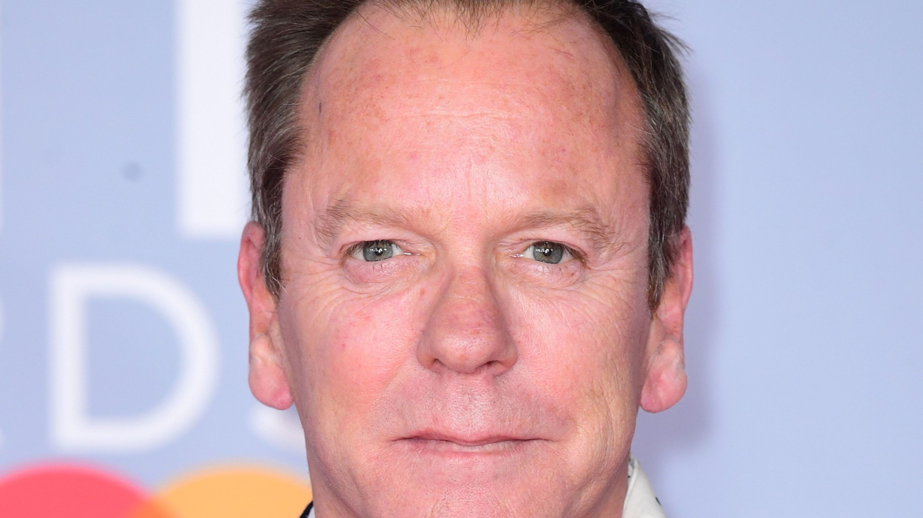 Hollywood star Kiefer Sutherland tours Belfast sights before Empire show