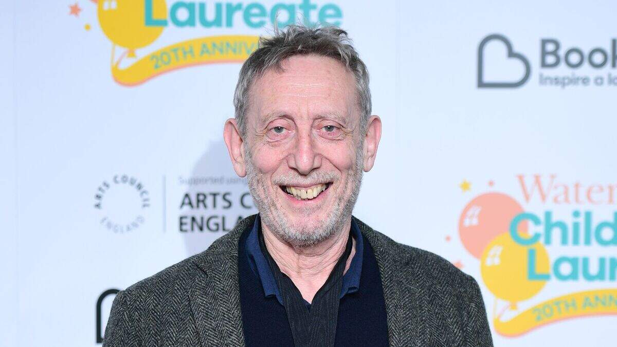 Michael Rosen emotional as he meets nurse who cared for him during ...