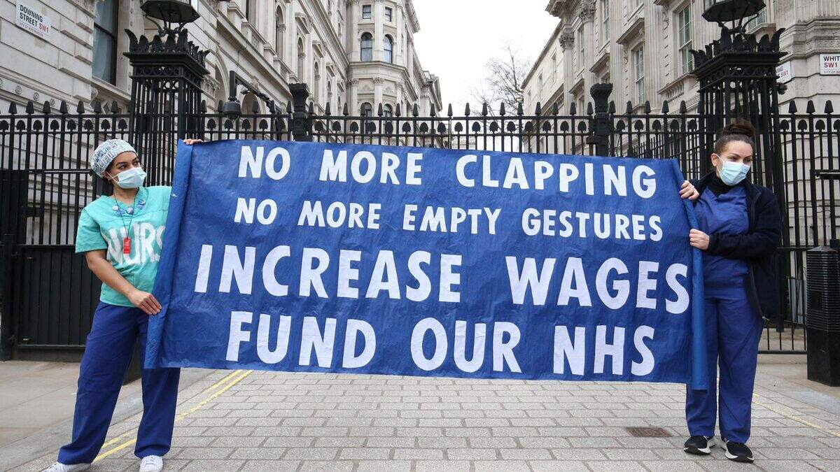 Unions step up demands for a long-awaited pay rise for NHS workers ...