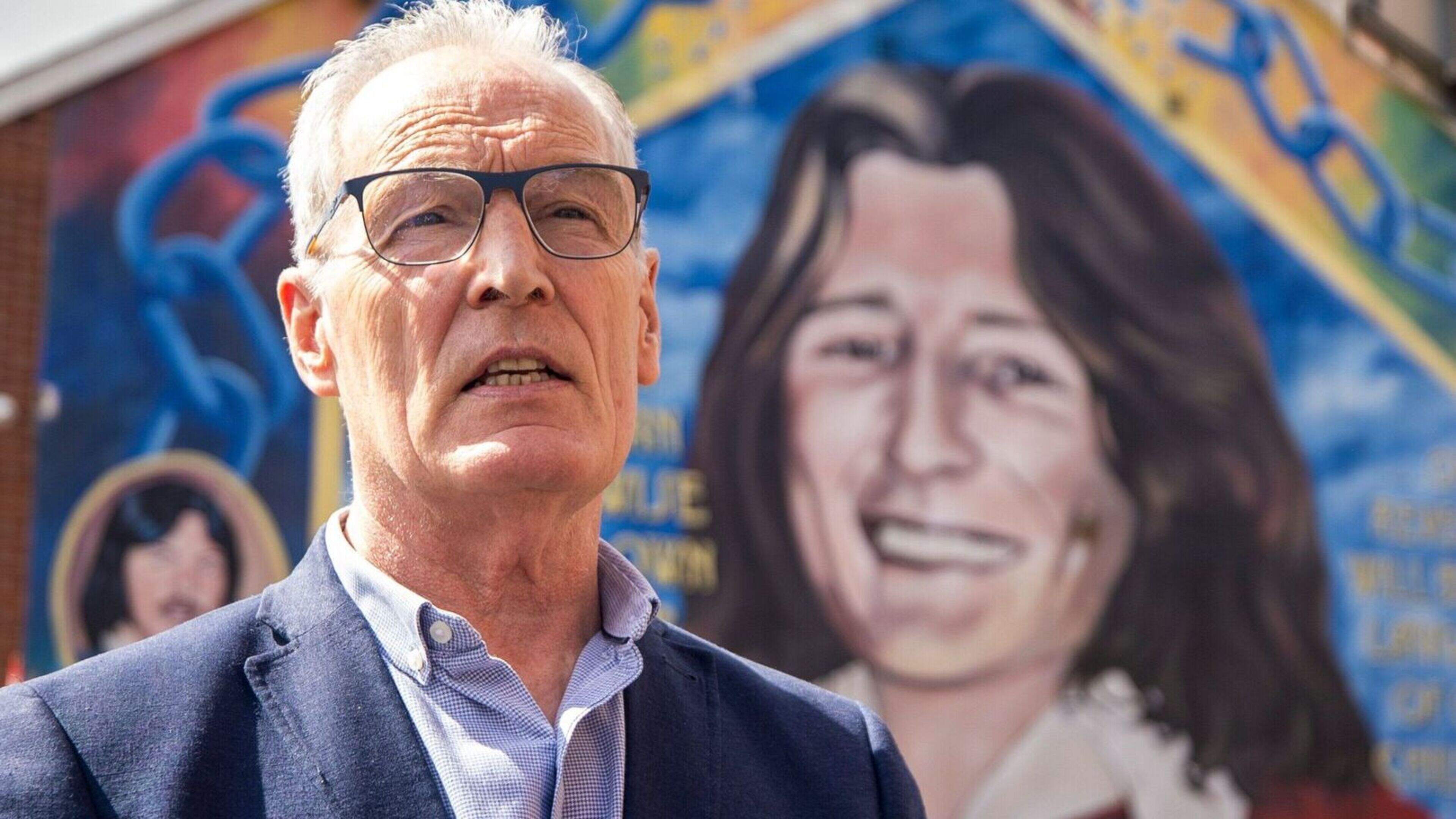 Gerry Kelly reverses decision not to stand for Stormont
