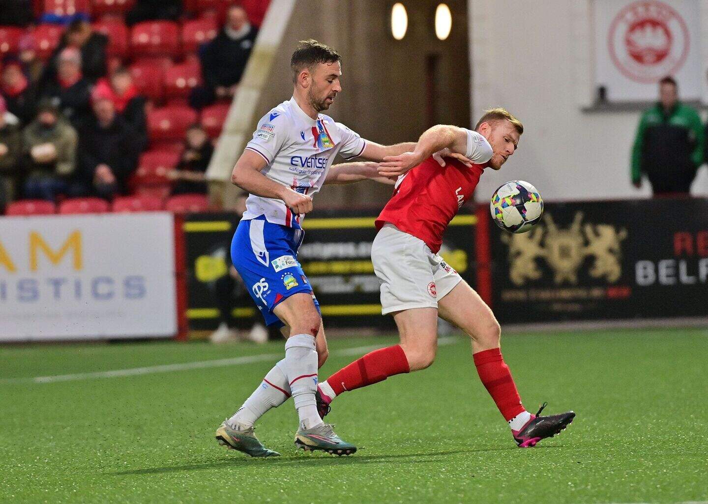 Larne 1 Linfield 1 | Belfast Telegraph
