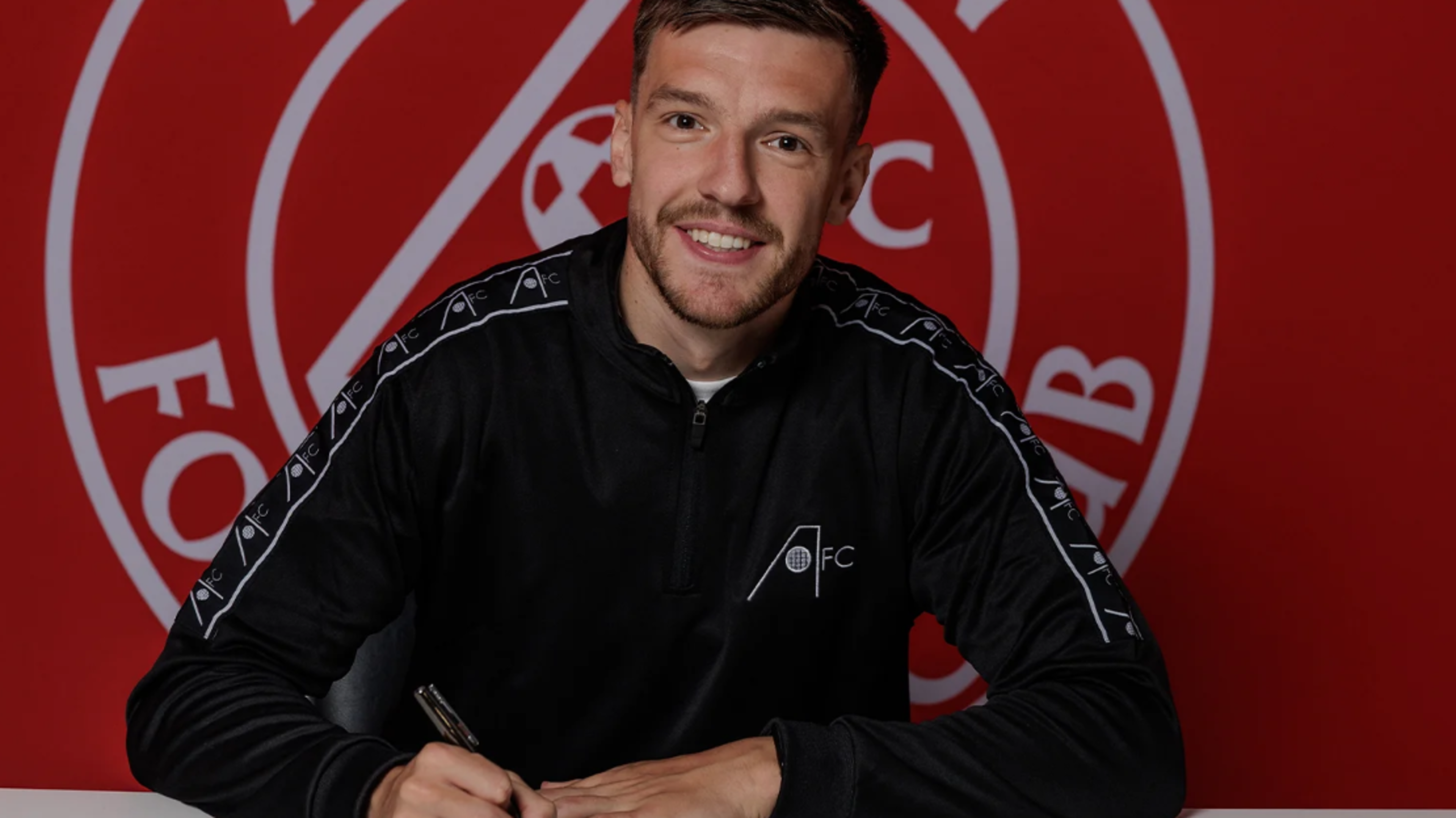 Northern Ireland ace on how fellow countryman Stephen Robinson’s phone call persuaded him to make Aberdeen switch