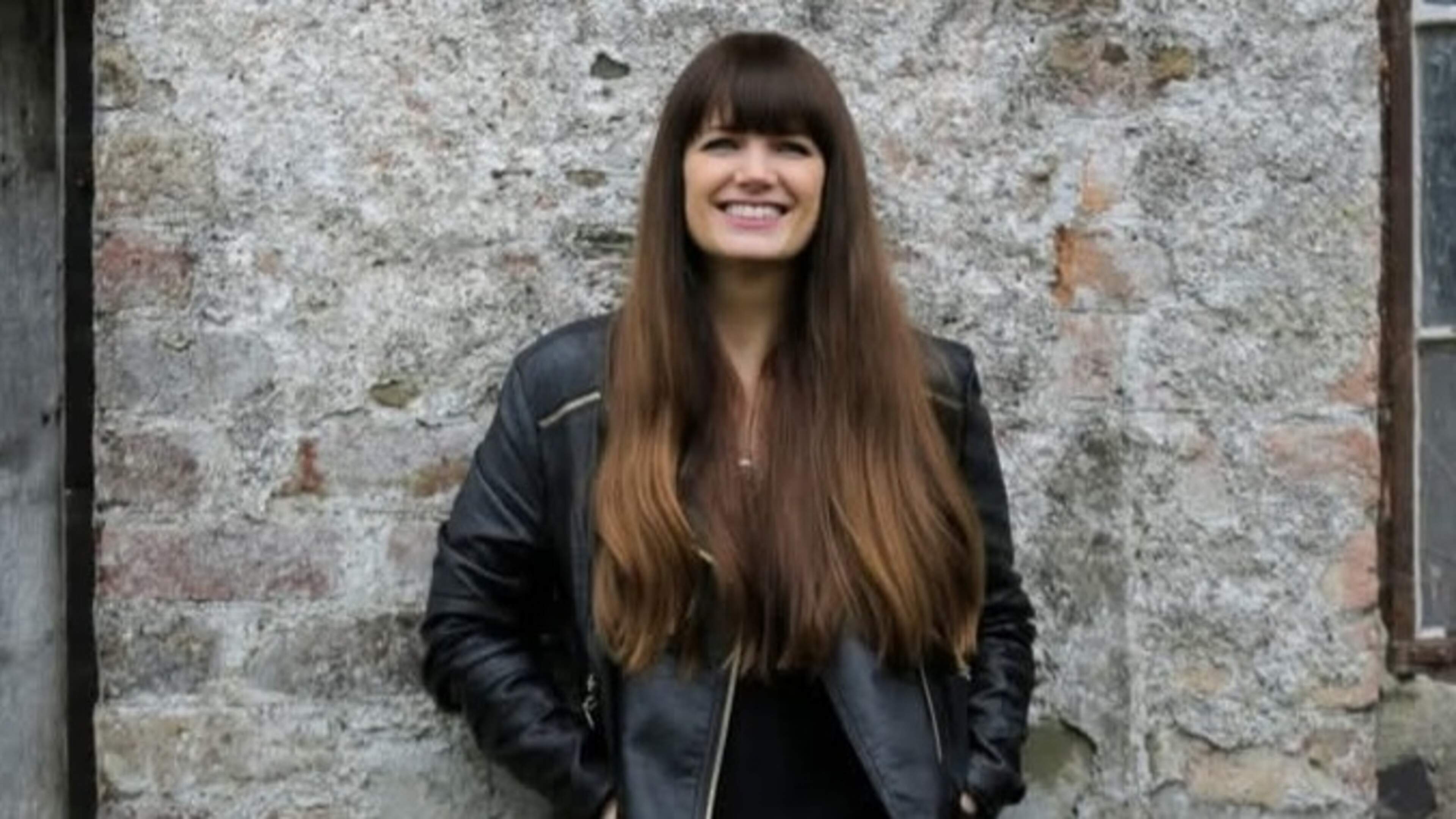 Fleadh-bound singer ready to sneak folk legend mum on stage in Belfast: ‘I lived in fear of being compared to my family’