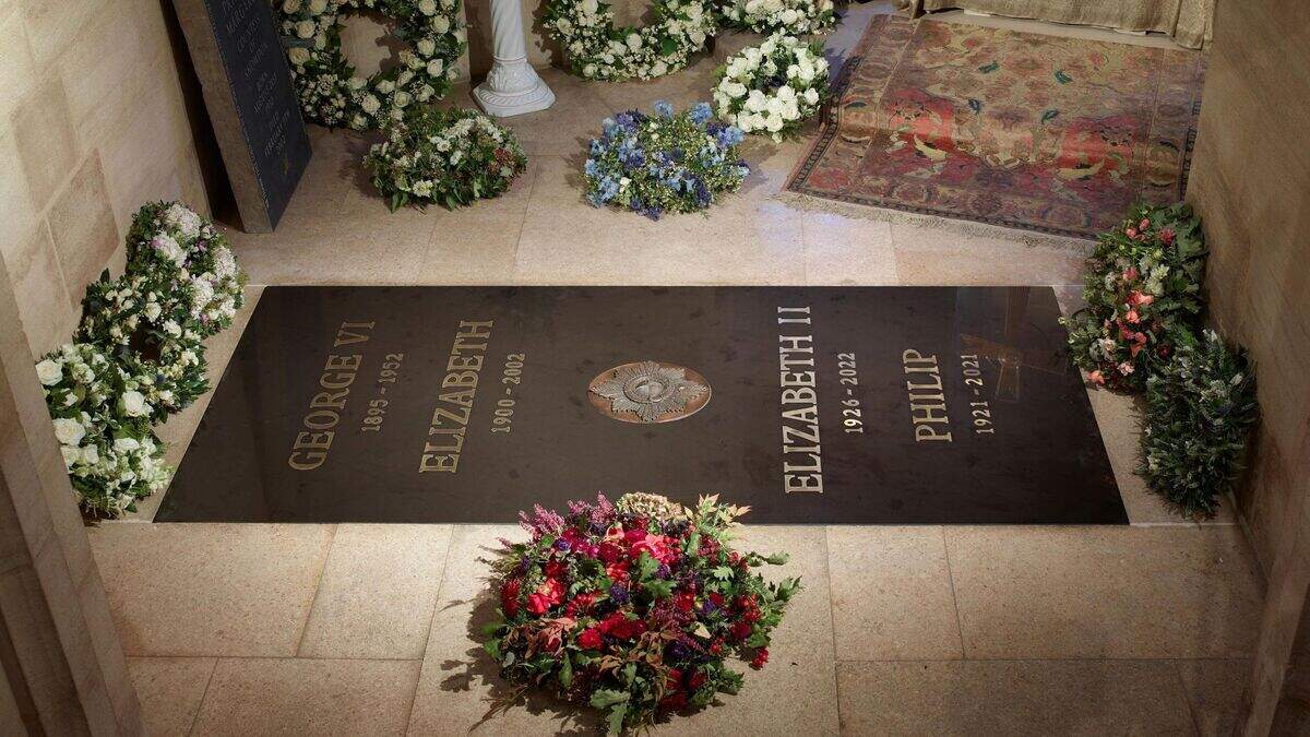 Picture of Queen’s ledger stone released ahead of chapel opening to ...