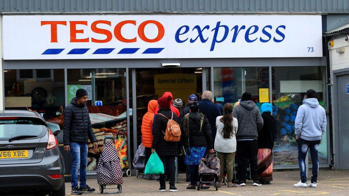 Tesco launches recruitment drive for 20,000 temporary workers | Belfast ...