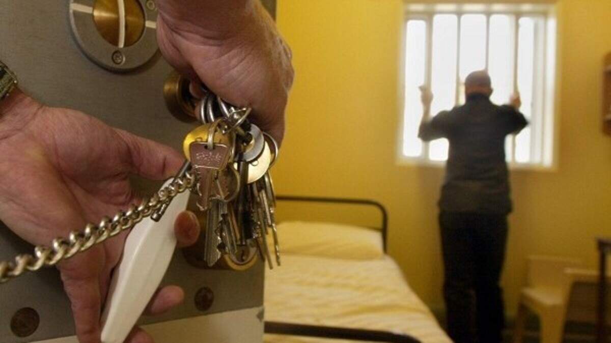 Bullied prisoners 'self-harming' | Belfast Telegraph