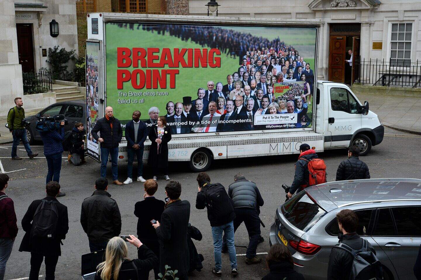 Brexiteers mocked in spoof of Nigel Farage’s famous ‘breaking point ...