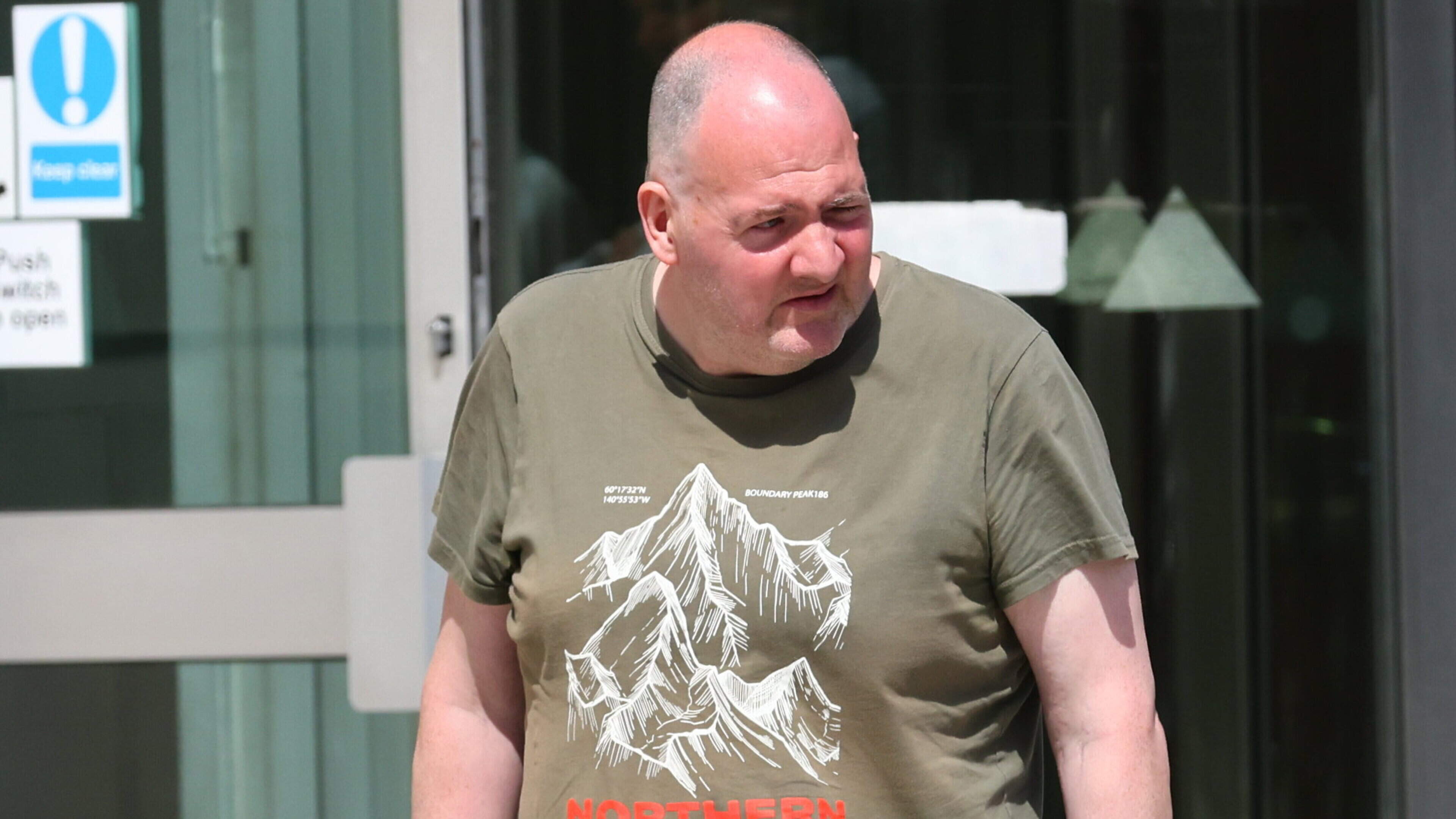 Serial sex pest known to follow random women in parks back in trouble over lewd phone calls to strangers