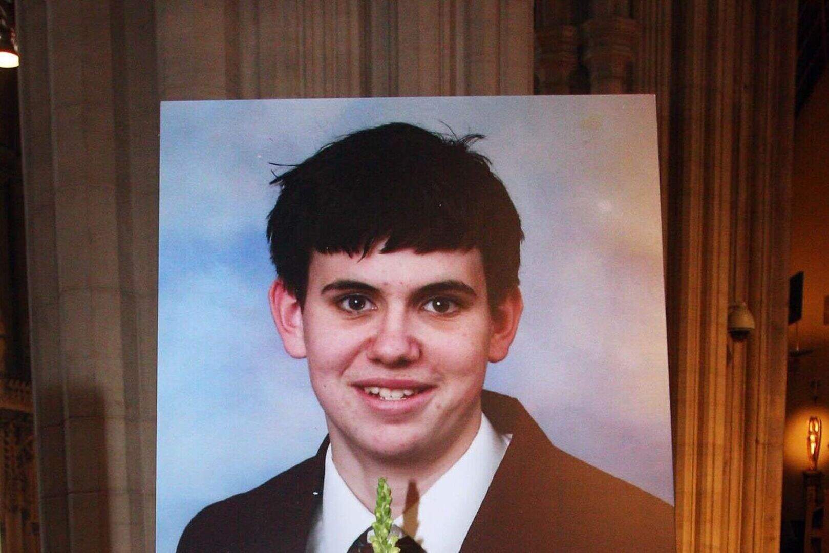 Memorial to mark 10 years since death of schoolboy Jimmy Mizen ...
