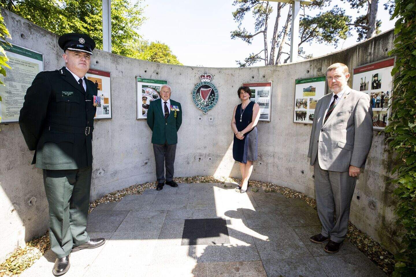 DUP leader lays wreath to fallen as 50th anniversary of RUC reserve ...