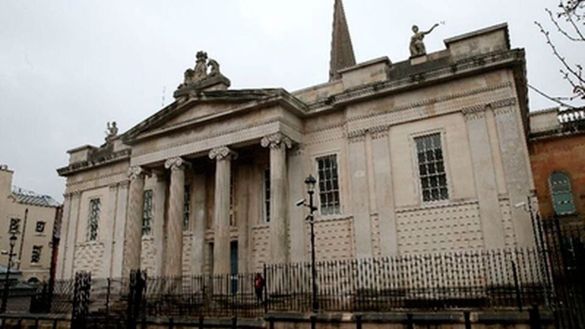 Teen ‘who wore INLA T-shirt’ and shouted at people attending bonfire granted bail