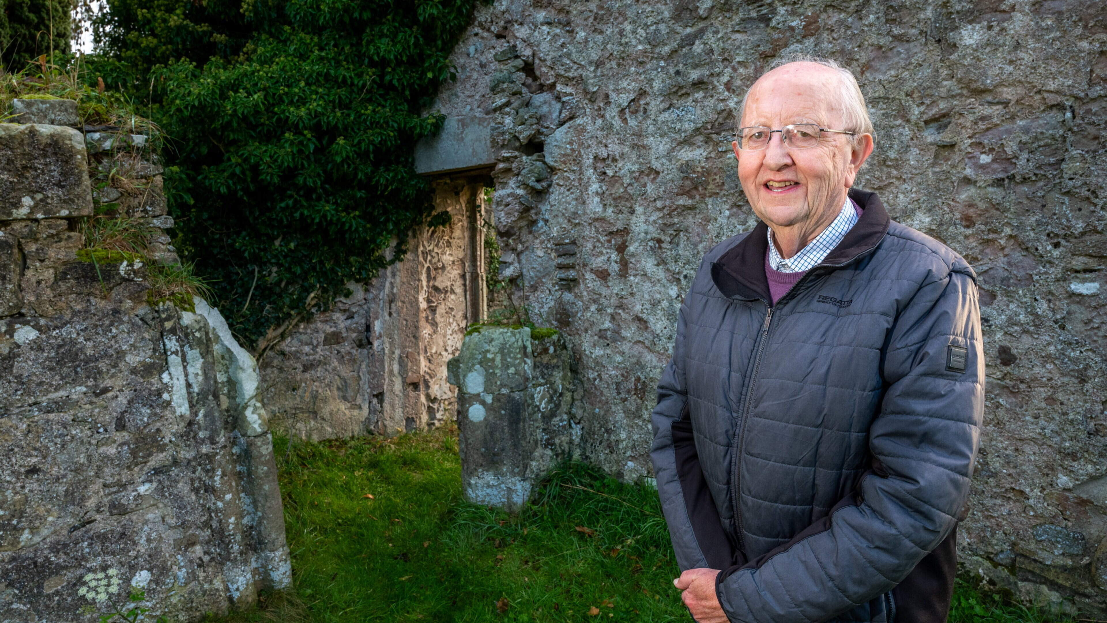 ‘It had a groove cut into it so the rope wouldn’t slip’: Church where criminals sentenced to death were hanged from front door