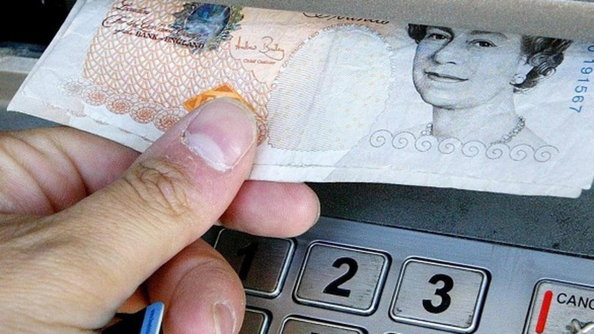 Police warning over 'card trap' skimming devices at Belfast ATMs ...