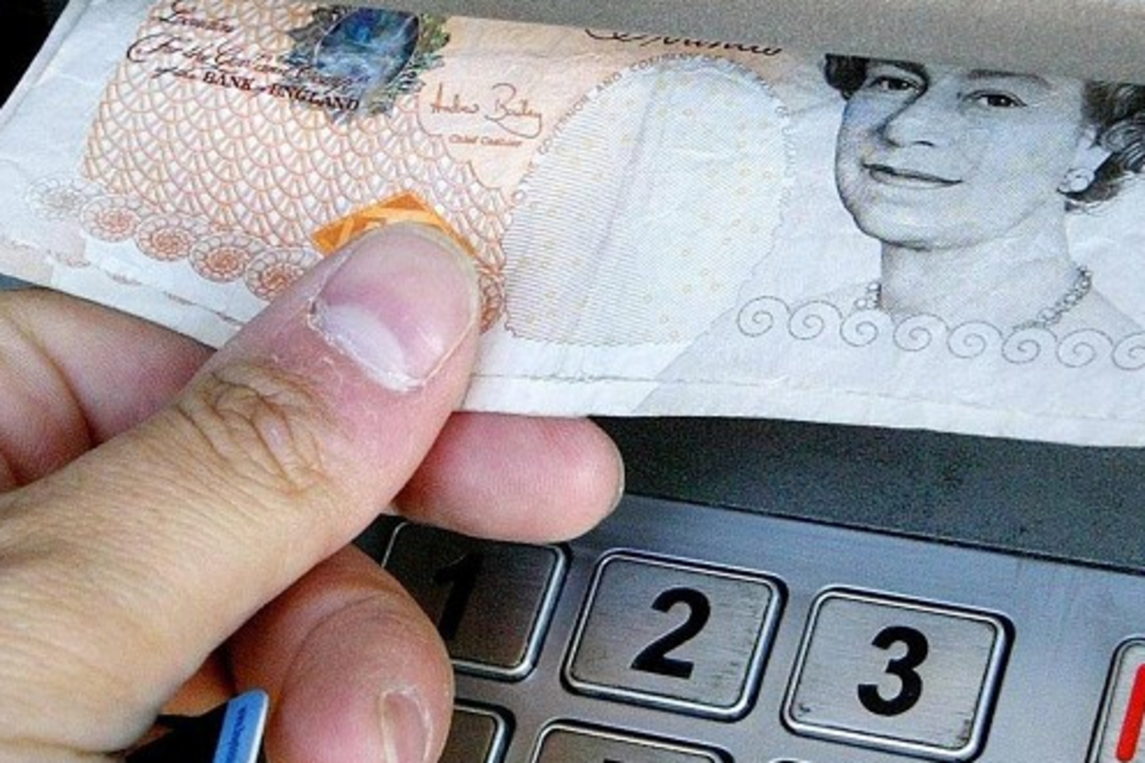 Police warning over 'card trap' skimming devices at Belfast ATMs ...