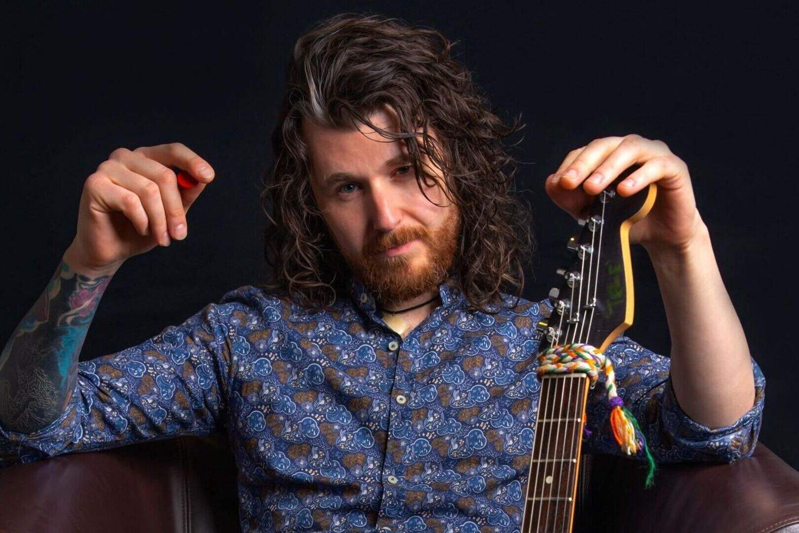Guitarist Dom Martin on his tough teenage years and how Cerys Matthews ...
