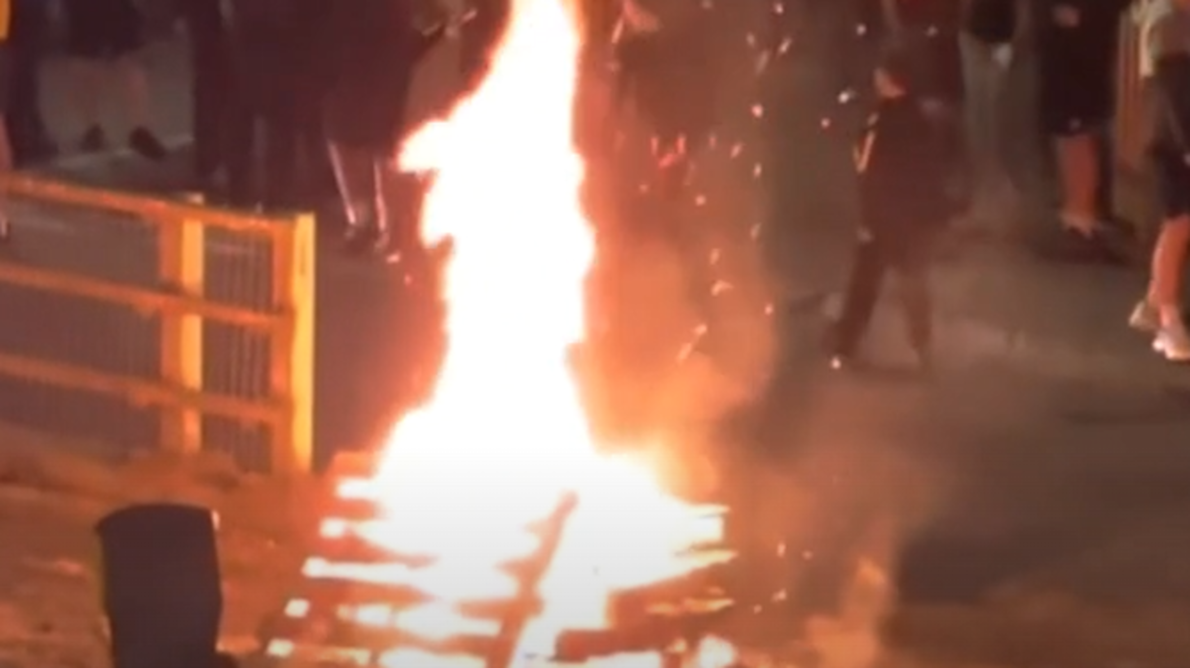 Three arrested over Londonderry bonfire in Bogside