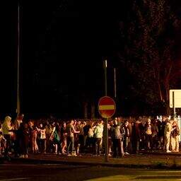Divis Hoods torch cars and goad PSNI at internment night bonfire ...