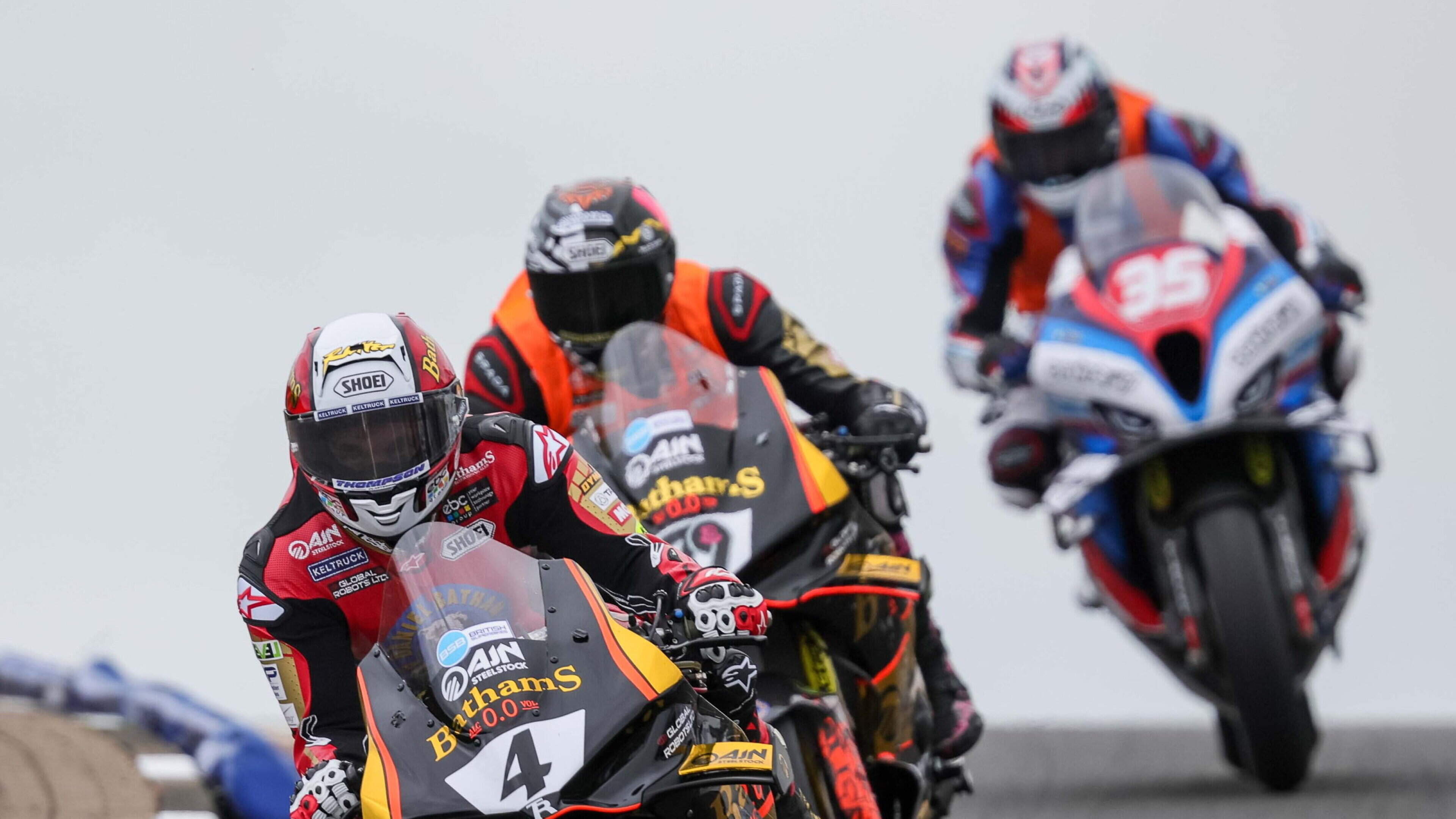 North West 200 | Glenn Irwin looks to continue Superbike dominance as six races go to grid on Saturday