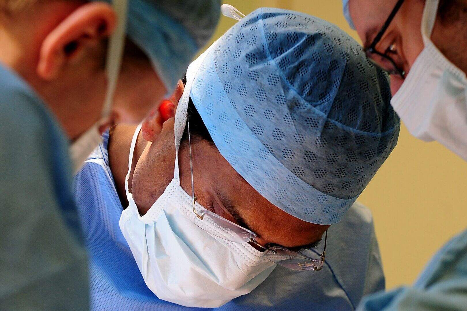 Doctor tells of ‘shock’ after lung cancer diagnosis aged 38 | Belfast ...