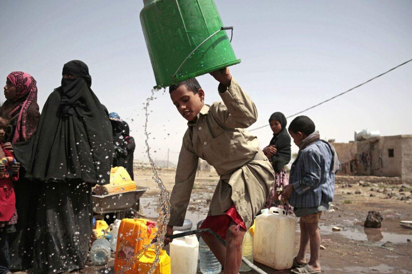 130 children die every day in Yemen from hunger and disease, aid group ...