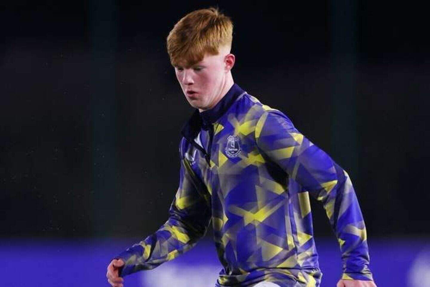 Irish League: Ceadach O'Neill signs first professional contract at ...
