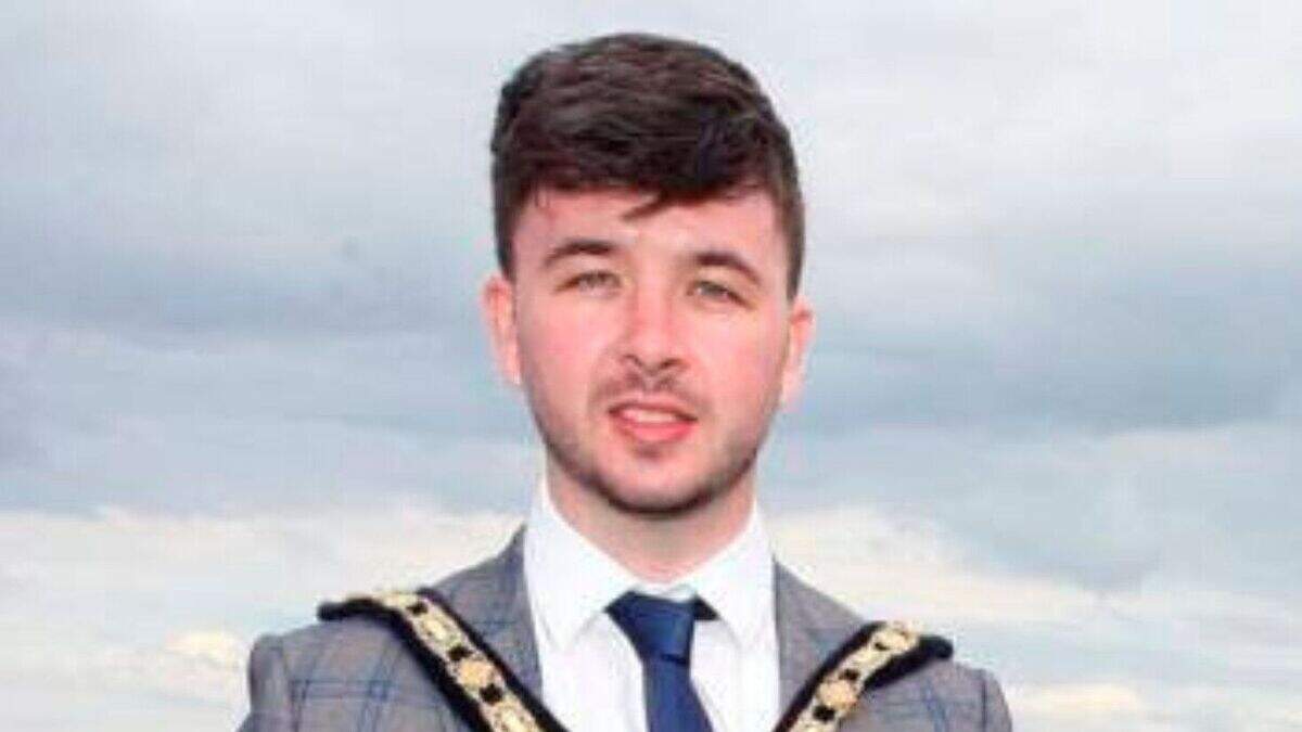 DUP in effort to force Sinn Fein mayor out over IRA killer eulogy ...
