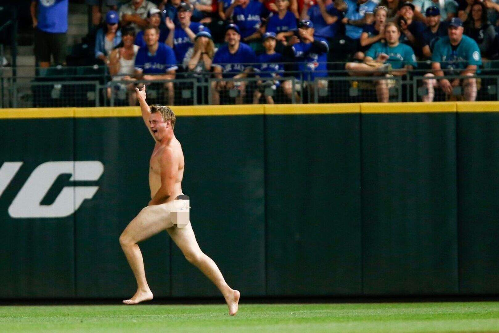 Pictured: US baseball streaker from Northern Ireland - reports ...