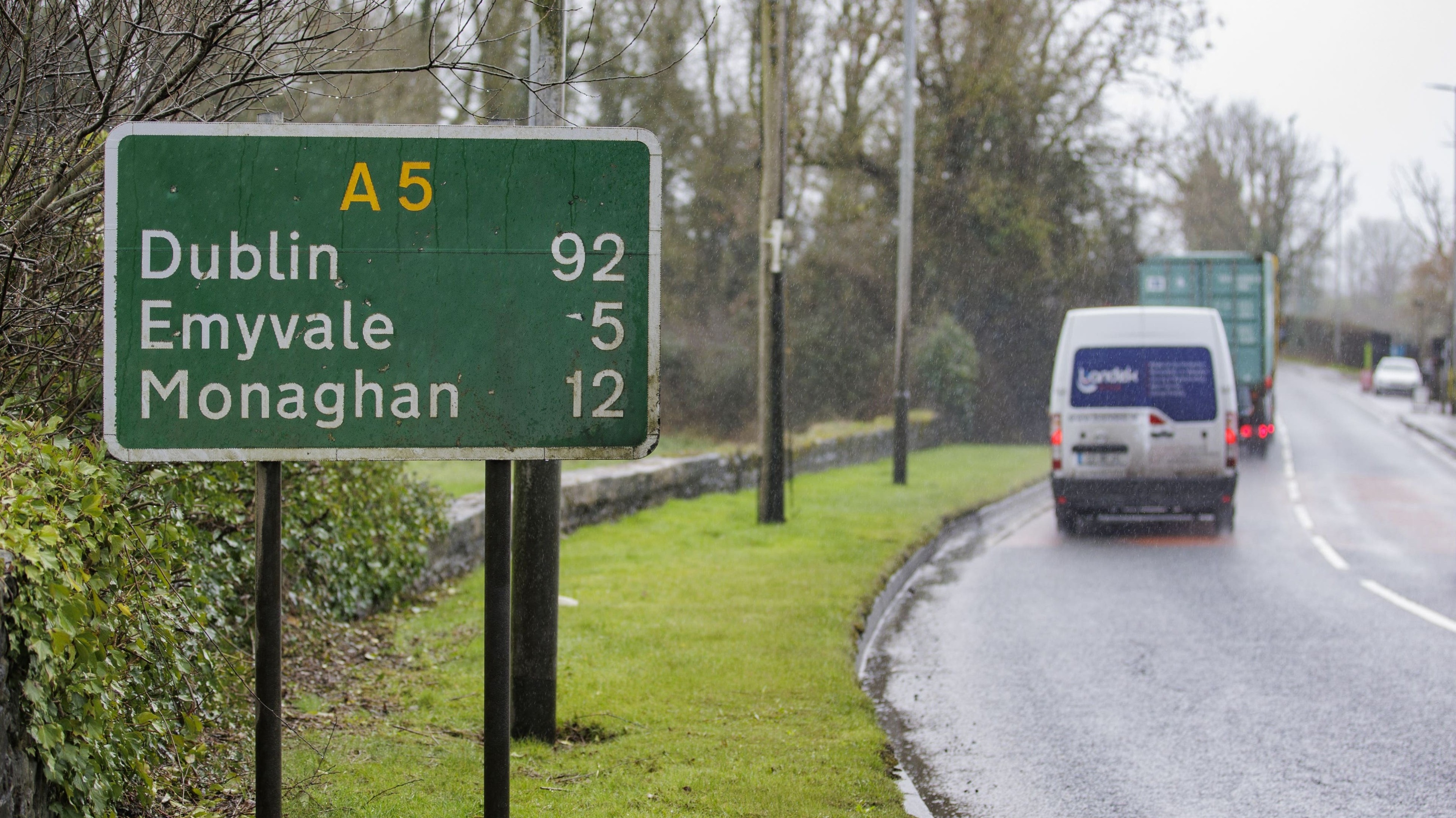 Sinn Fein accused of ‘spoofing’ over delivery of A5 road