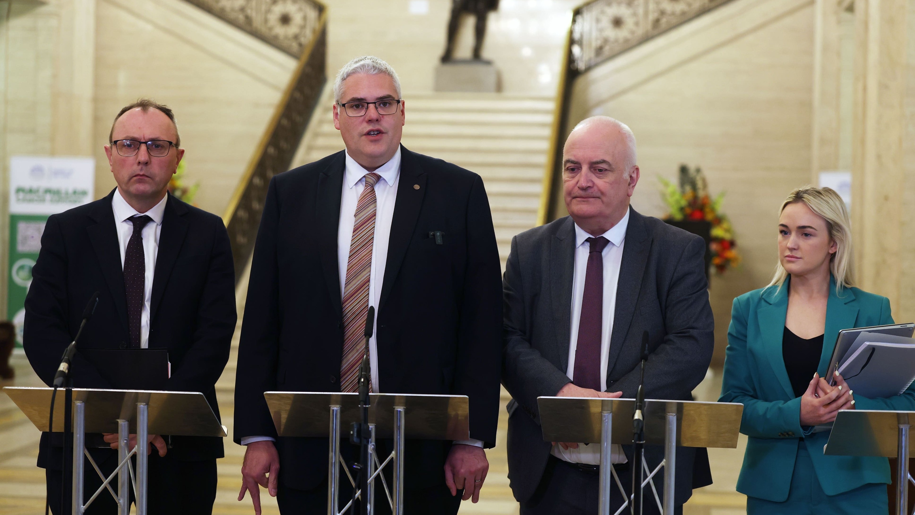 DUP leader challenges Sinn Fein over public support for police