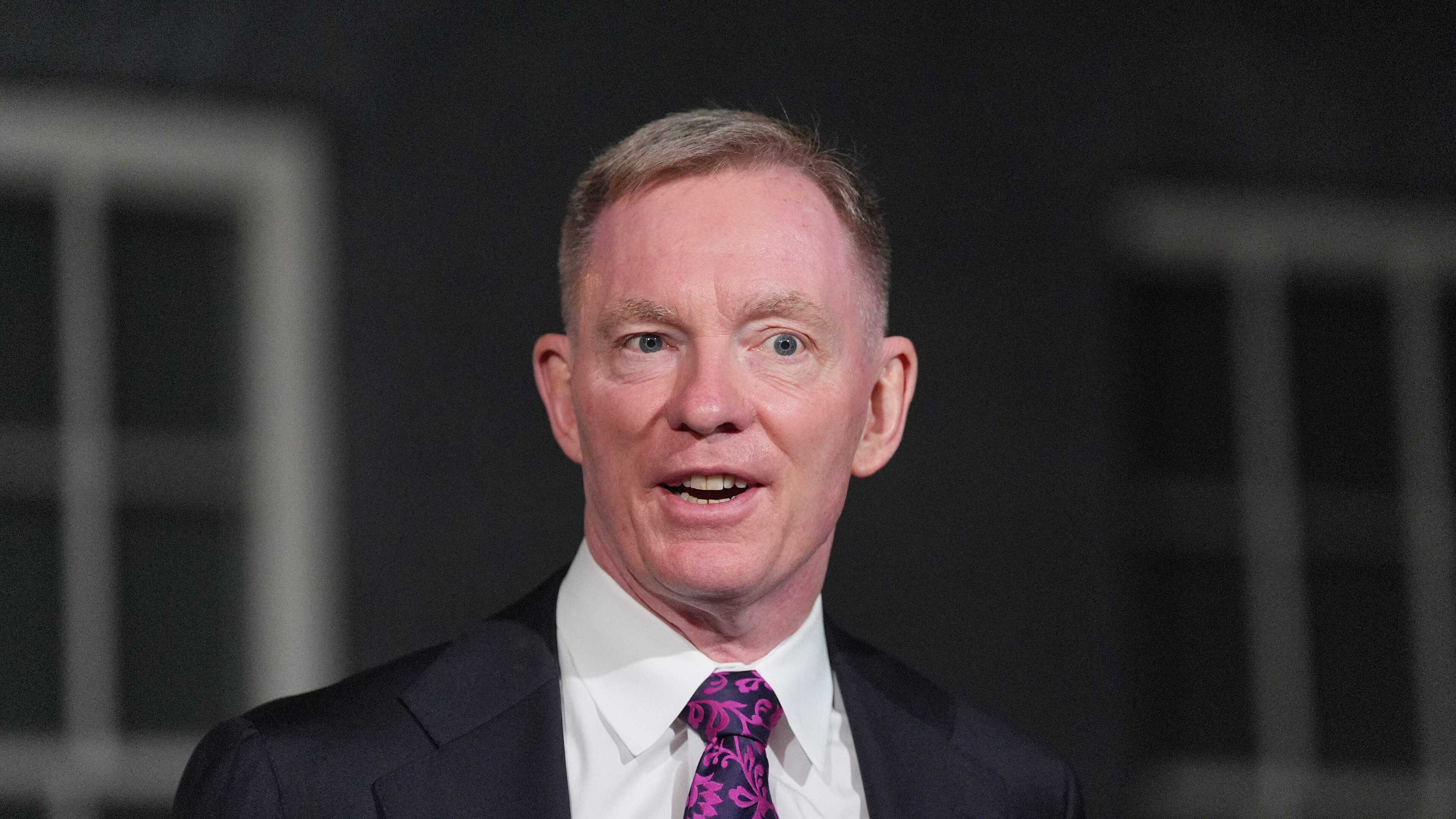 NI Secretary Sir Chris Bryant says he is bringing a checklist as Stormont budget talks continue