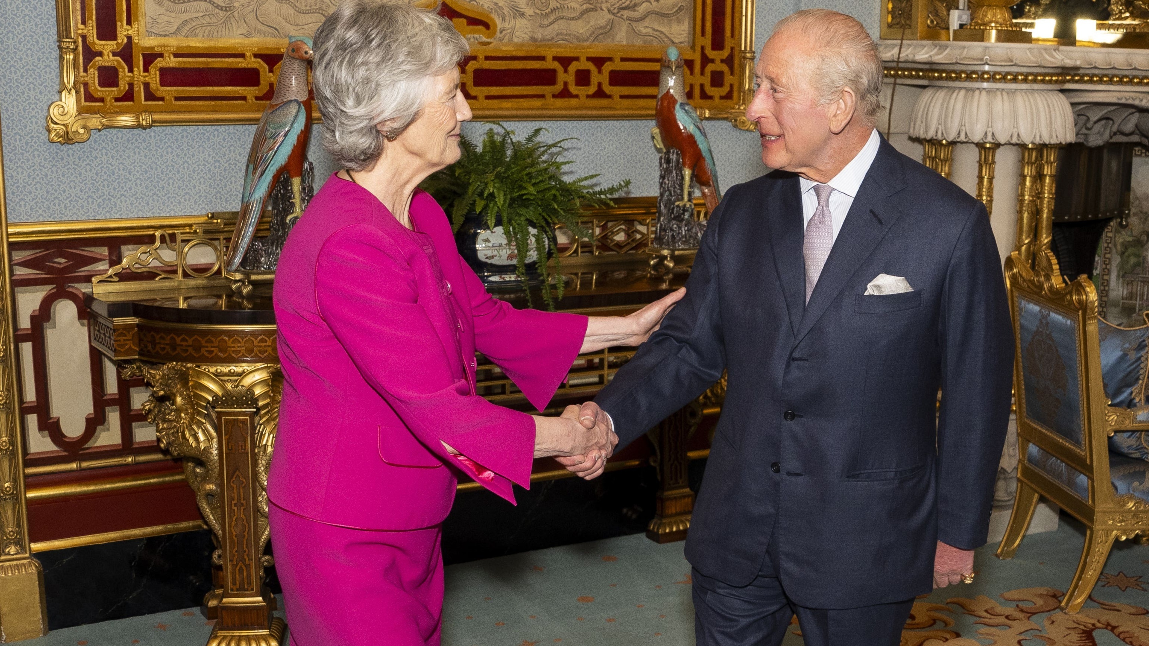 King hosts Irish president at Buckingham Palace