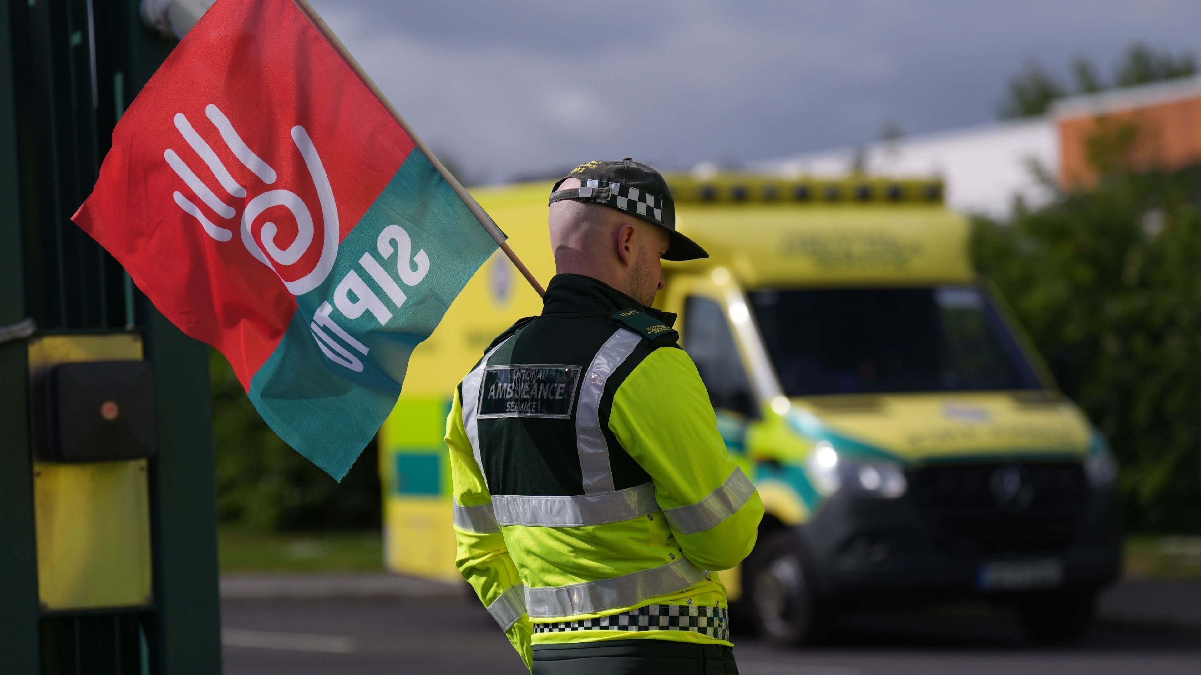 Ambulance services ‘at breaking point’, Dail told