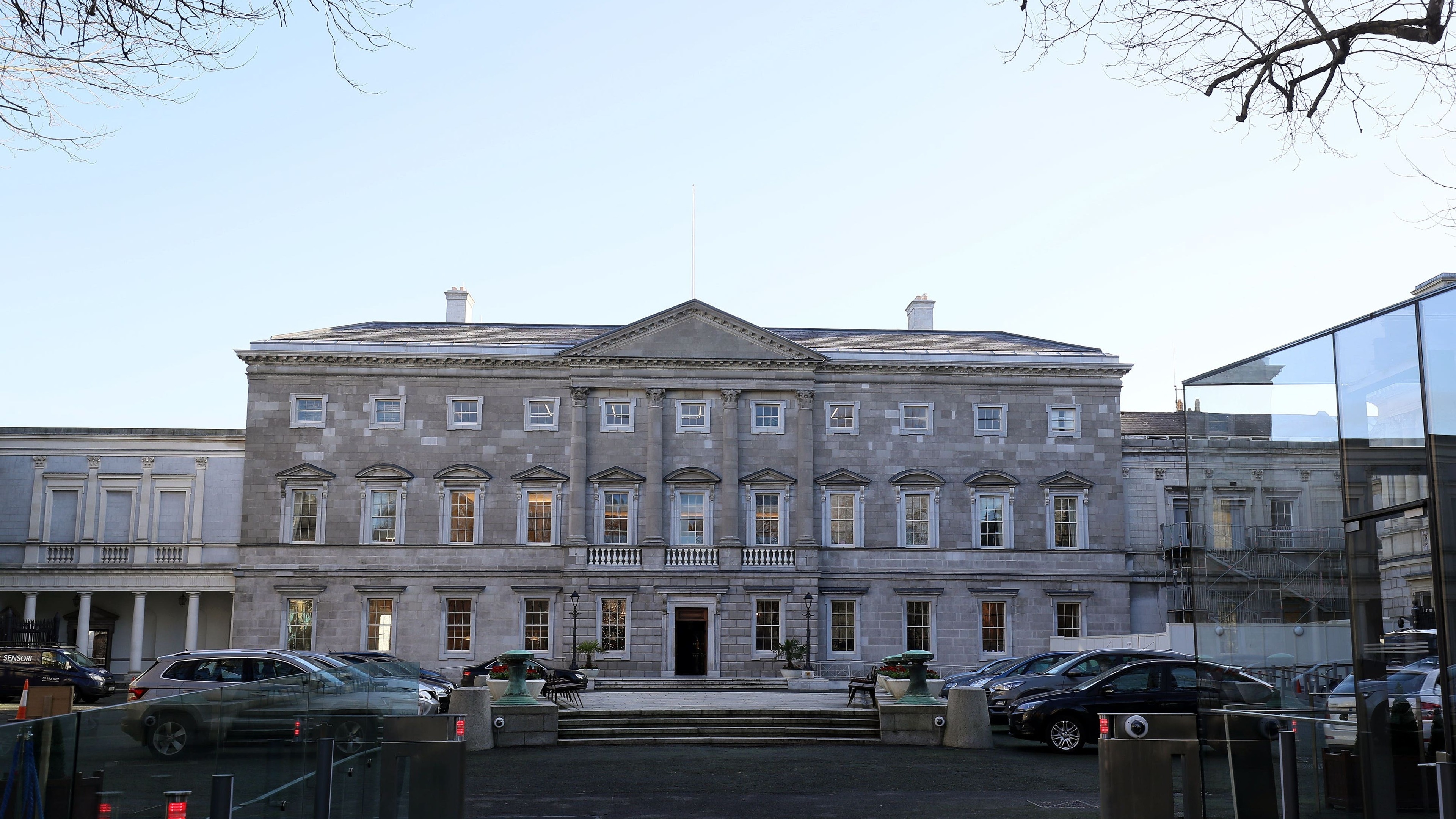 Bill to remove abortion waiting period defeated in Dail