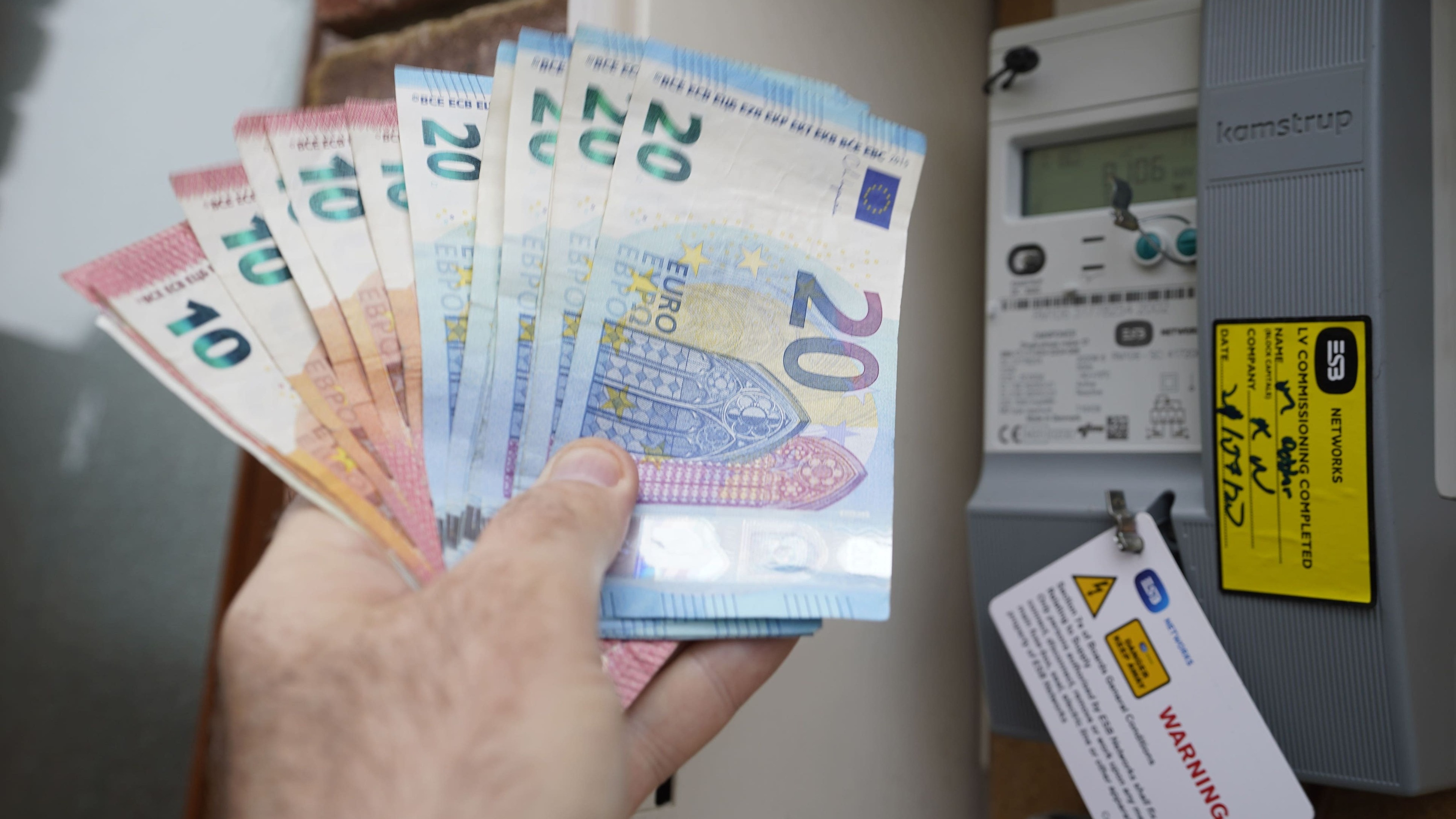 Annual payment of 480 euro would help people to exit energy poverty – study