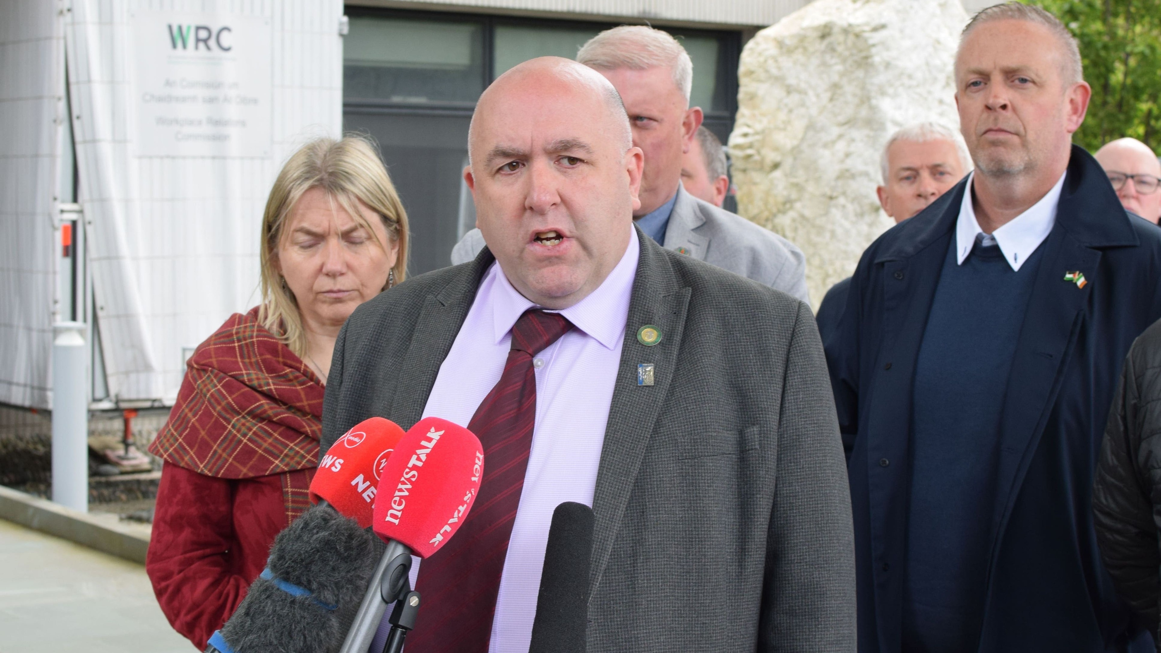 Talks between unions and HSE to resume on Tuesday