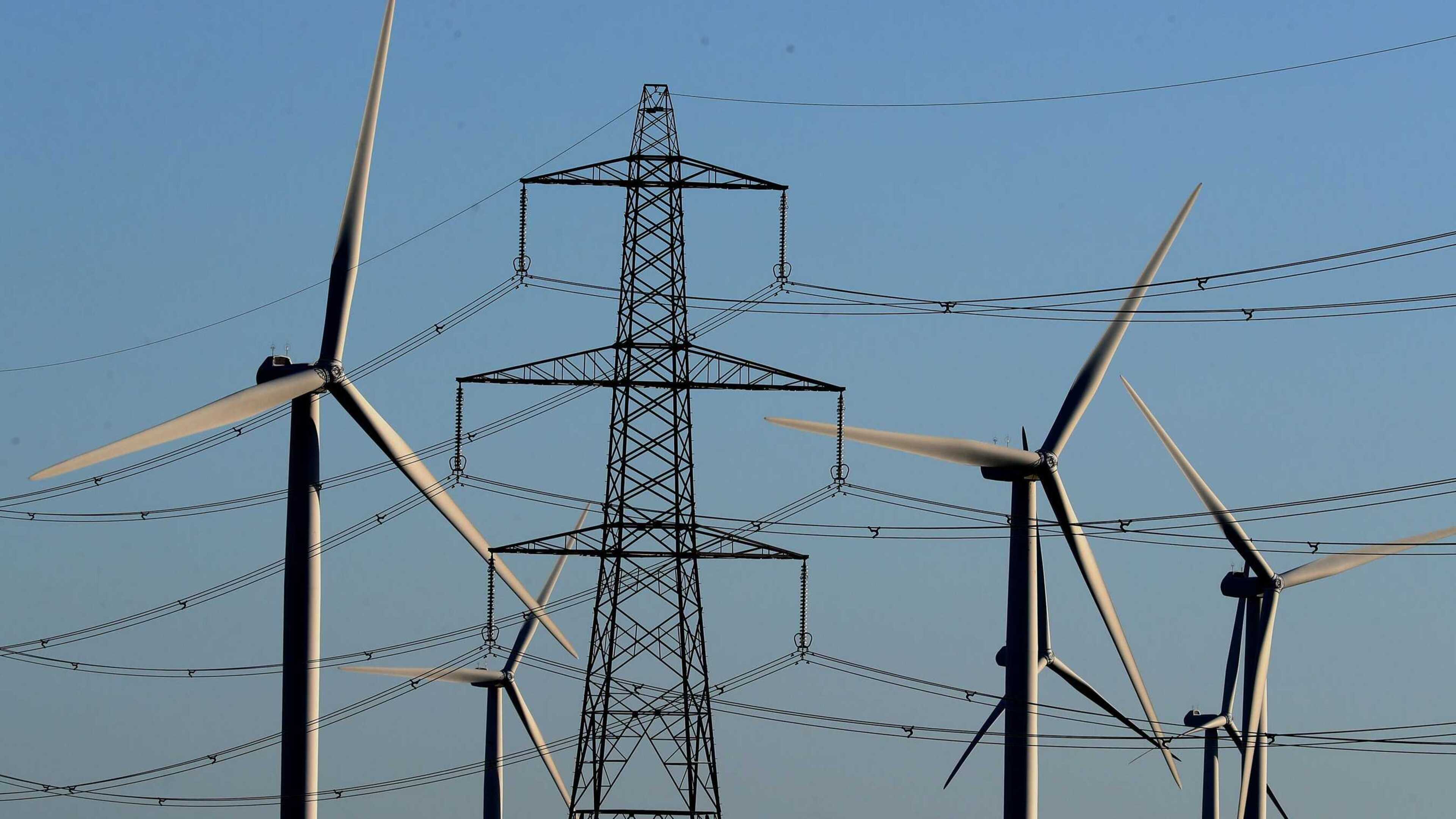 Rising data centre demand offsetting green power gains, watchdog warns