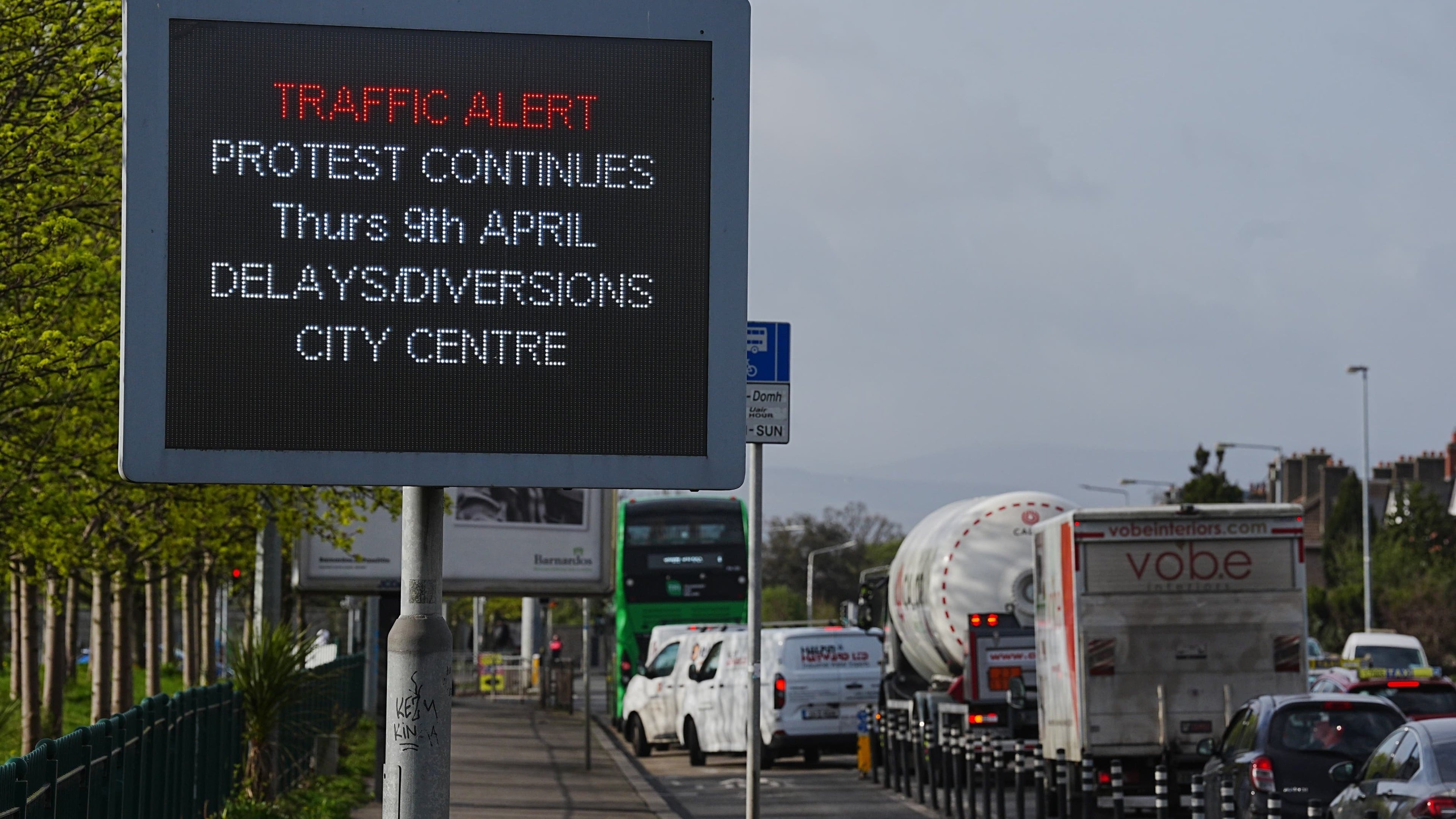 Irish army called to remove vehicles blocking depots during fuel protests