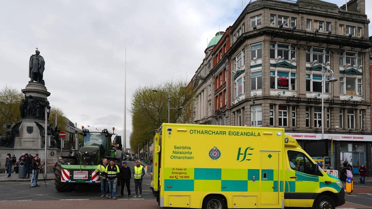 Firefighters delayed in emergency responses by fuel protest in Dublin