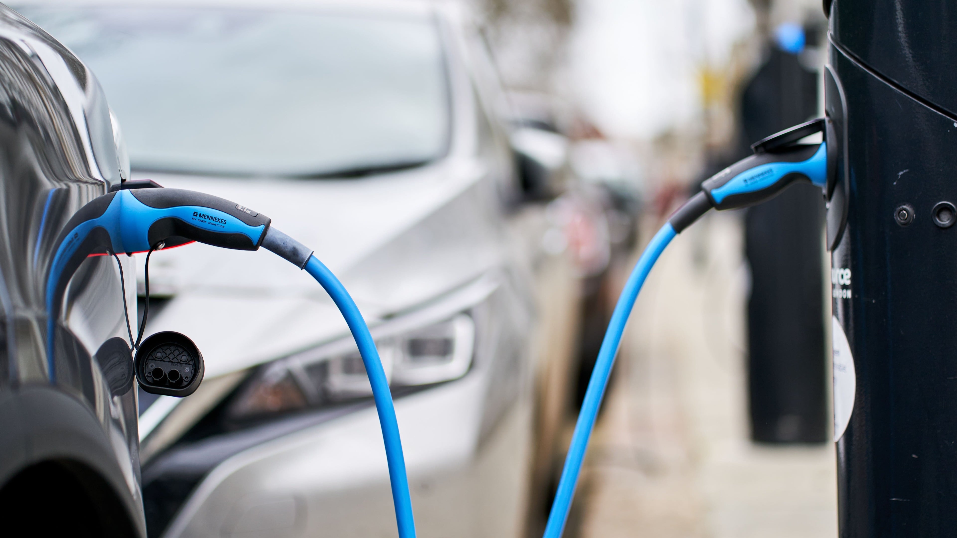 Scientists report research that could improve lithium-ion battery performance
